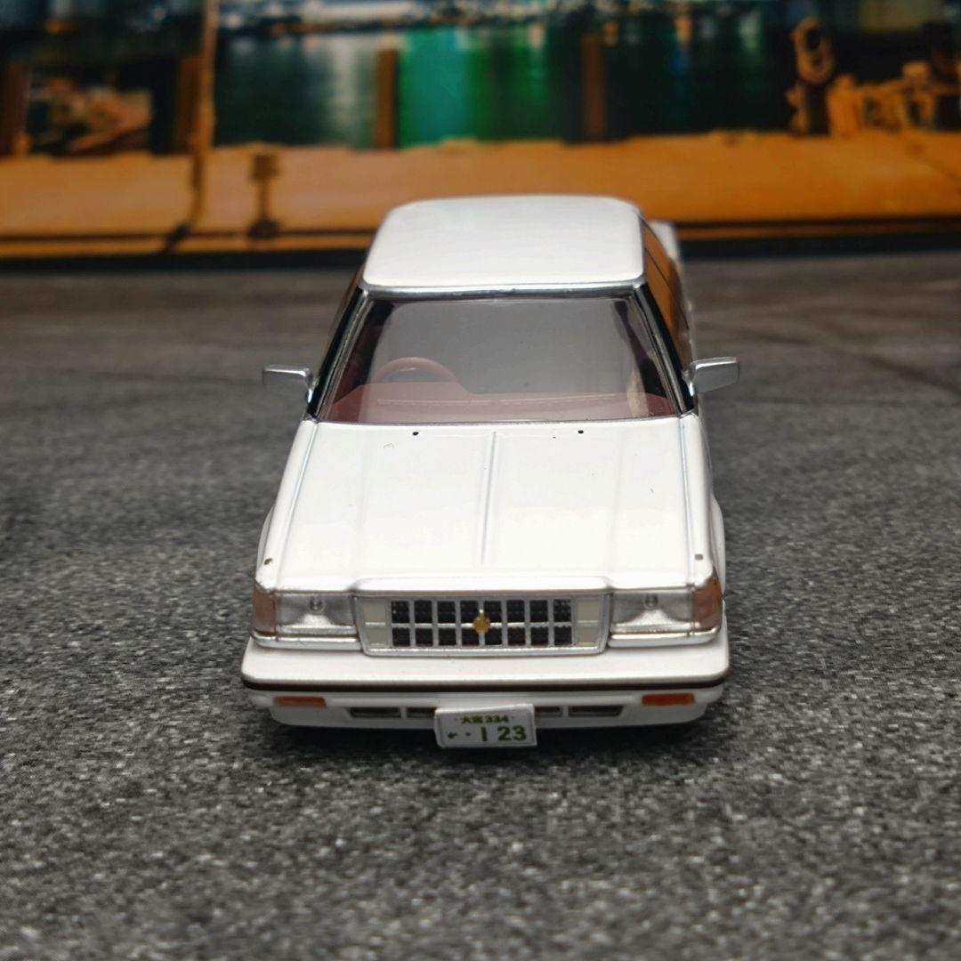 TLV トヨタ クラウン ハードトップ 3.0 ロイヤルサルーンG(カスタム品)