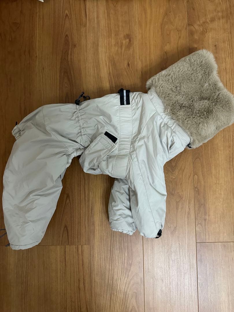 ushh エコファースノースーツ