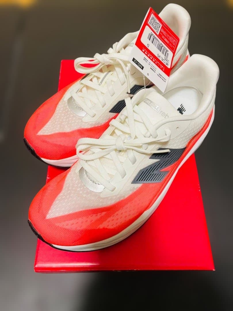 ニューバランス メンズ FuelCell Rebel v5 ランニング