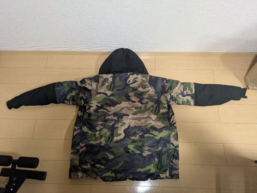 686 迷彩 スノーボードジャケット