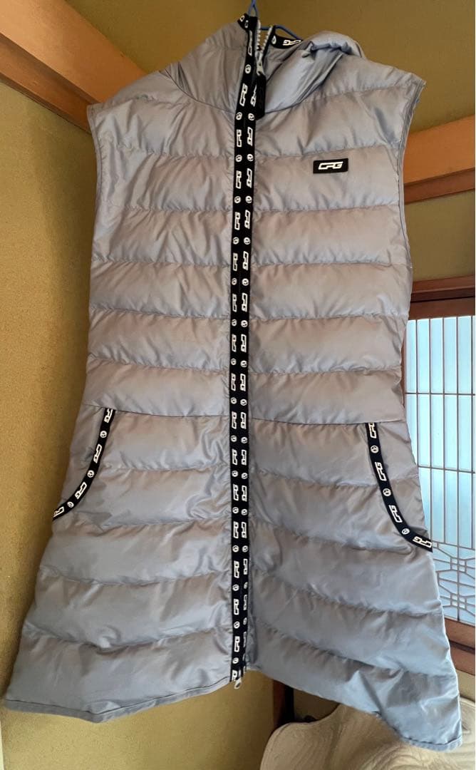 CPG フード付きダウンベスト サイズ3 グレー