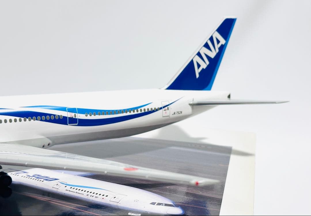 全日空商事 1/200 B777-300 ANA特別マーキング NH20012
