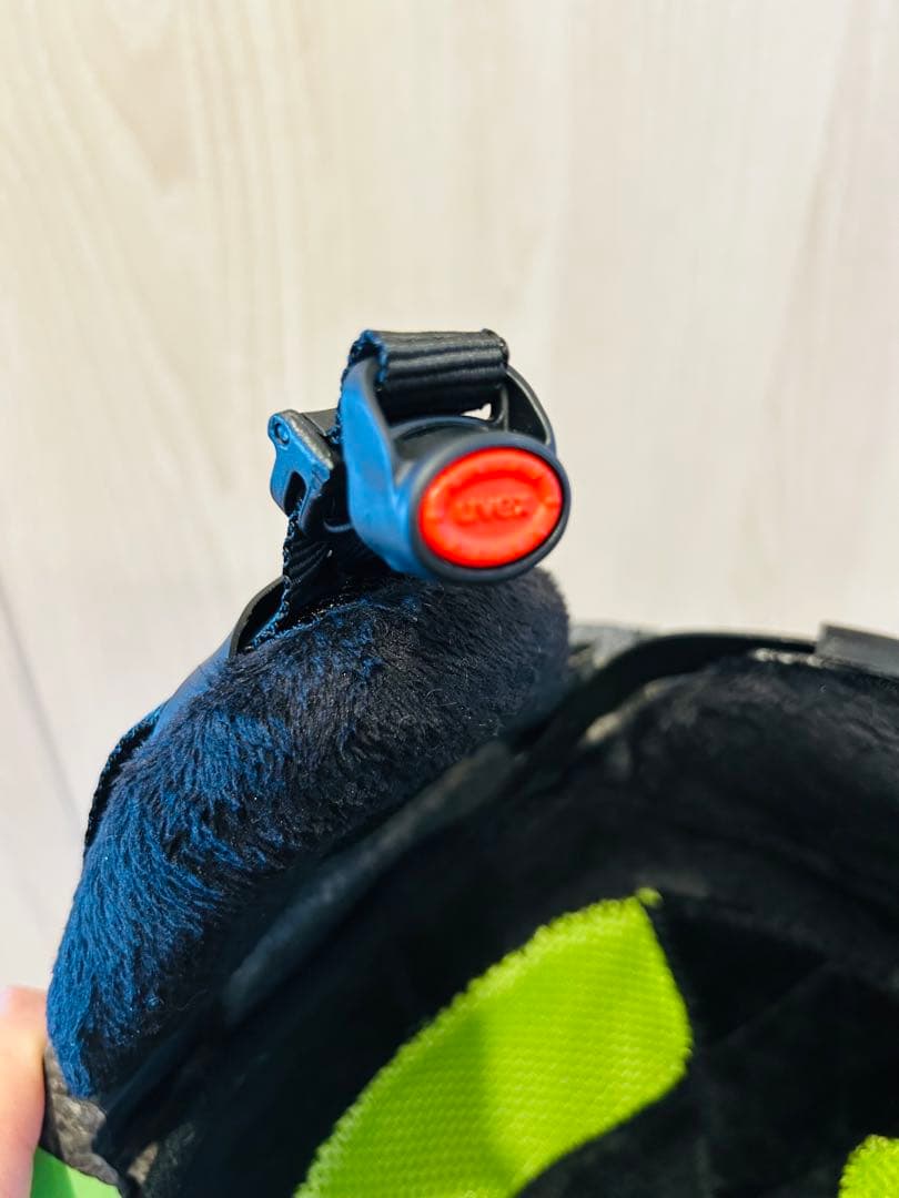 uvex スキー・スノーボード ヘルメット 57-60cm 美品・無事故