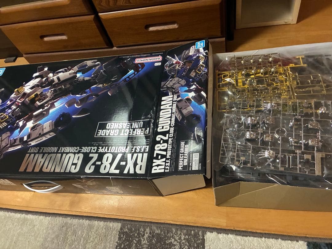 PG UNLEASHED RX-78-2 ガンダム 未組立 機動戦士ガンダム