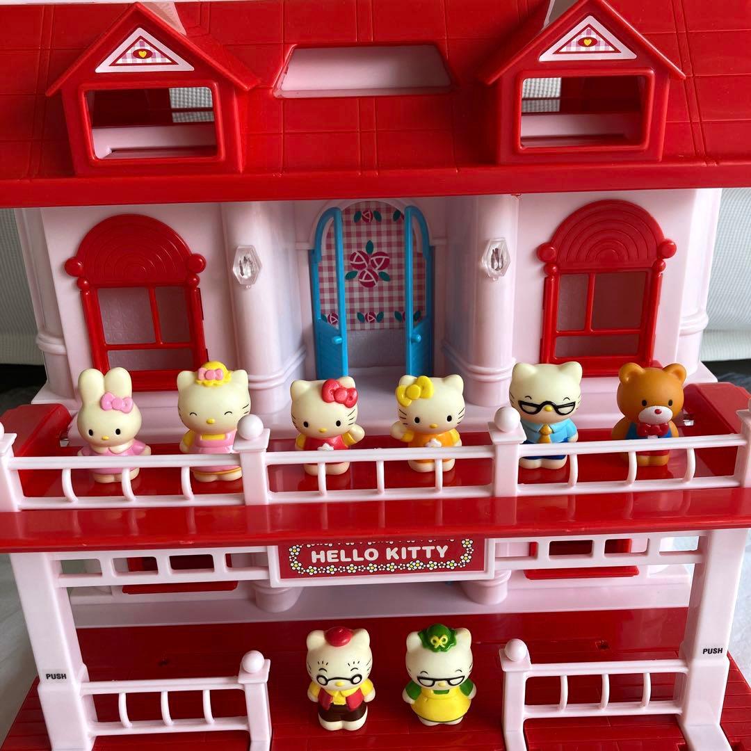 確認用写真　HELLO KITTY　ドールハウス　赤い屋根　ハローキティのお家
