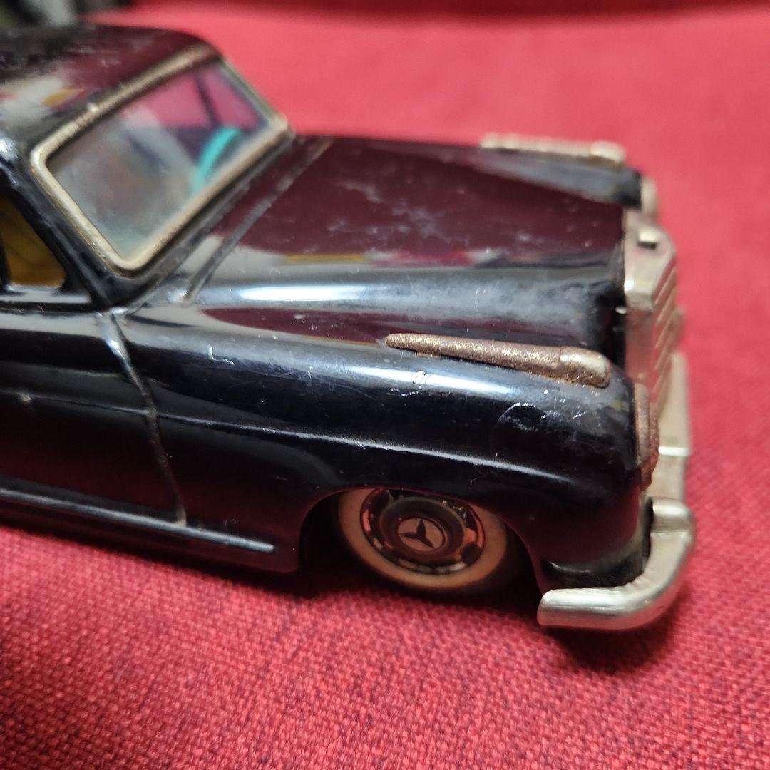 萬代屋 バンダイ製 ブリキミニカー メルセデス・ベンツ 219 セダン ブラック