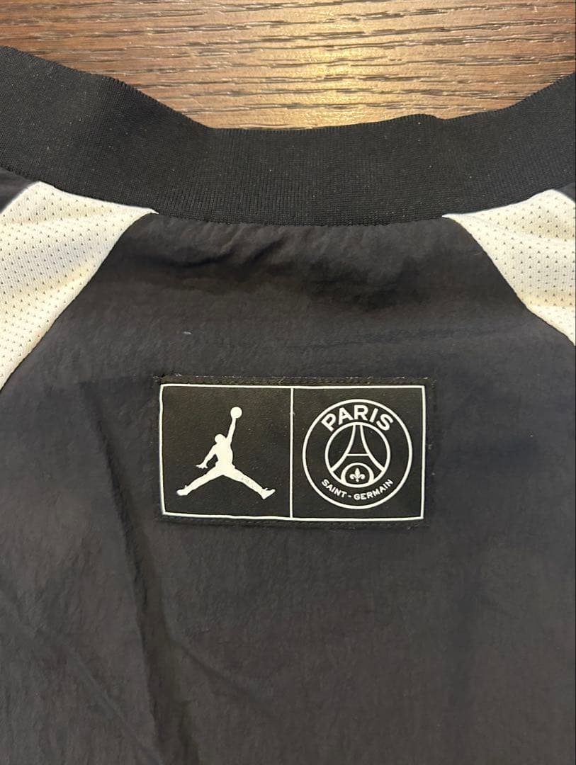 【極美品】PSG×JORDAN AJ1 ジャケット　ブラック　Lサイズ