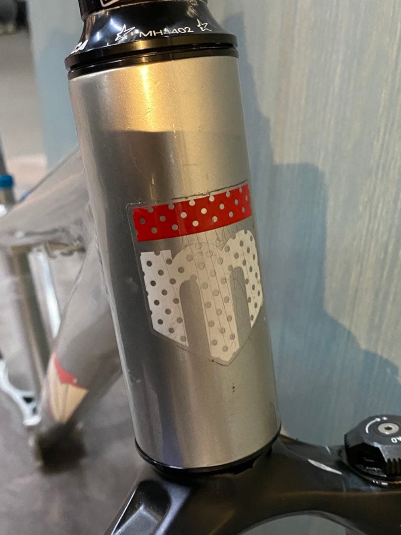 マングース　ダートジャンプ　フレームのみ フォークはありません