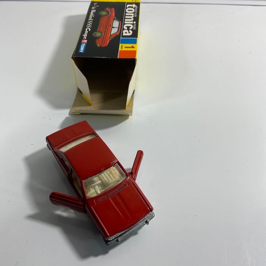 当時物トミカ　赤色指定黒箱有り　No１　ブルーバードSSSクーペ
