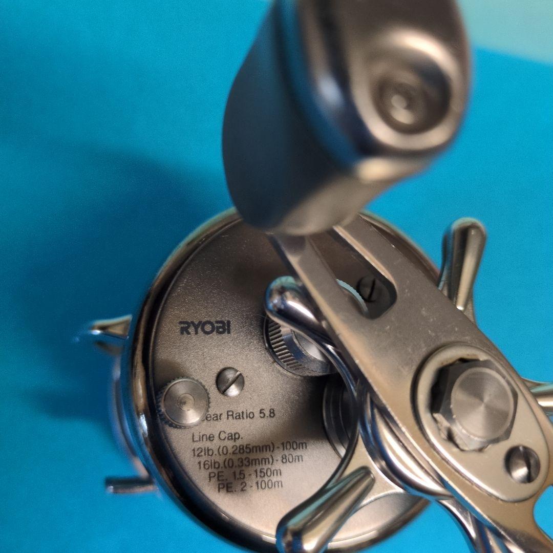 リール VARIUS M300