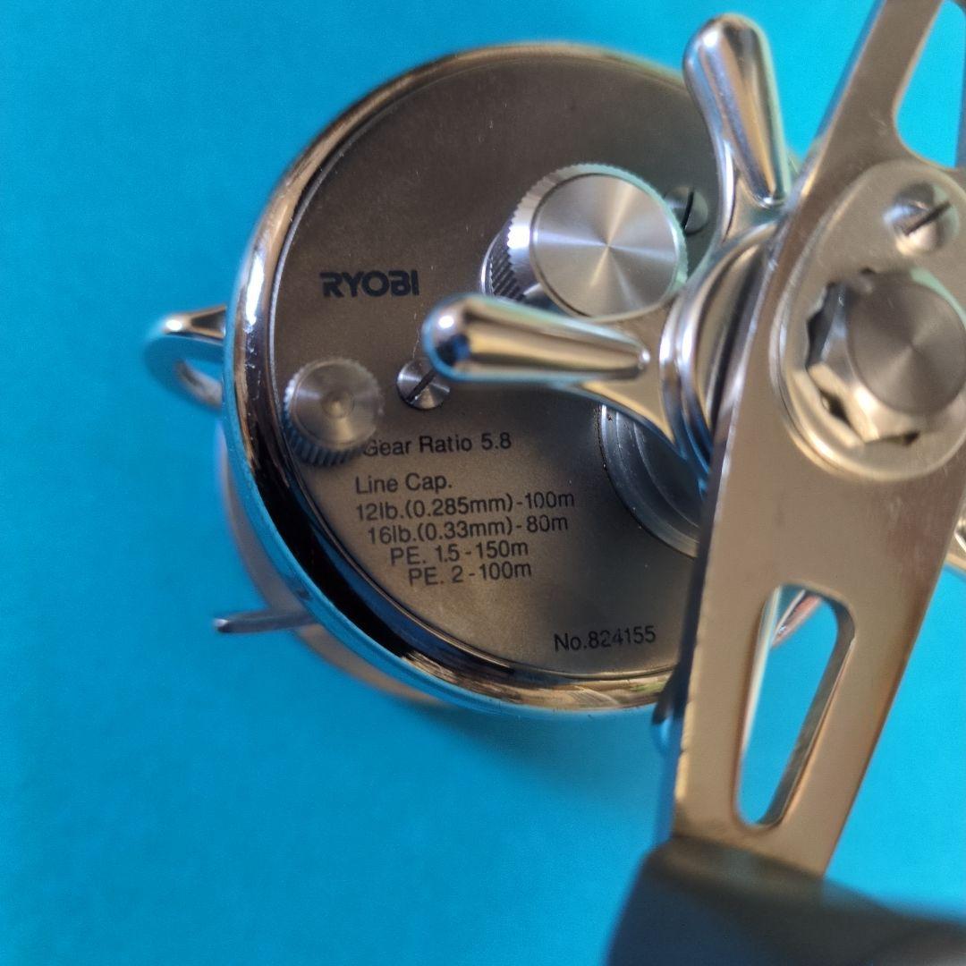 リール VARIUS M300