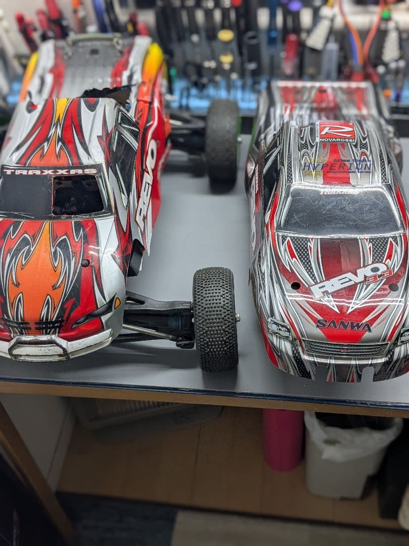 トラクサス レボ GPよりの電動変換仕様車　新品ボデー付き