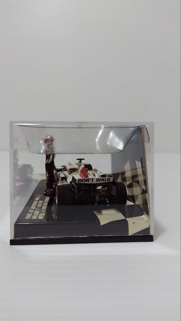 【1月31日まで出品】1/43 2006年ホンダF1レーシング　J.バトン