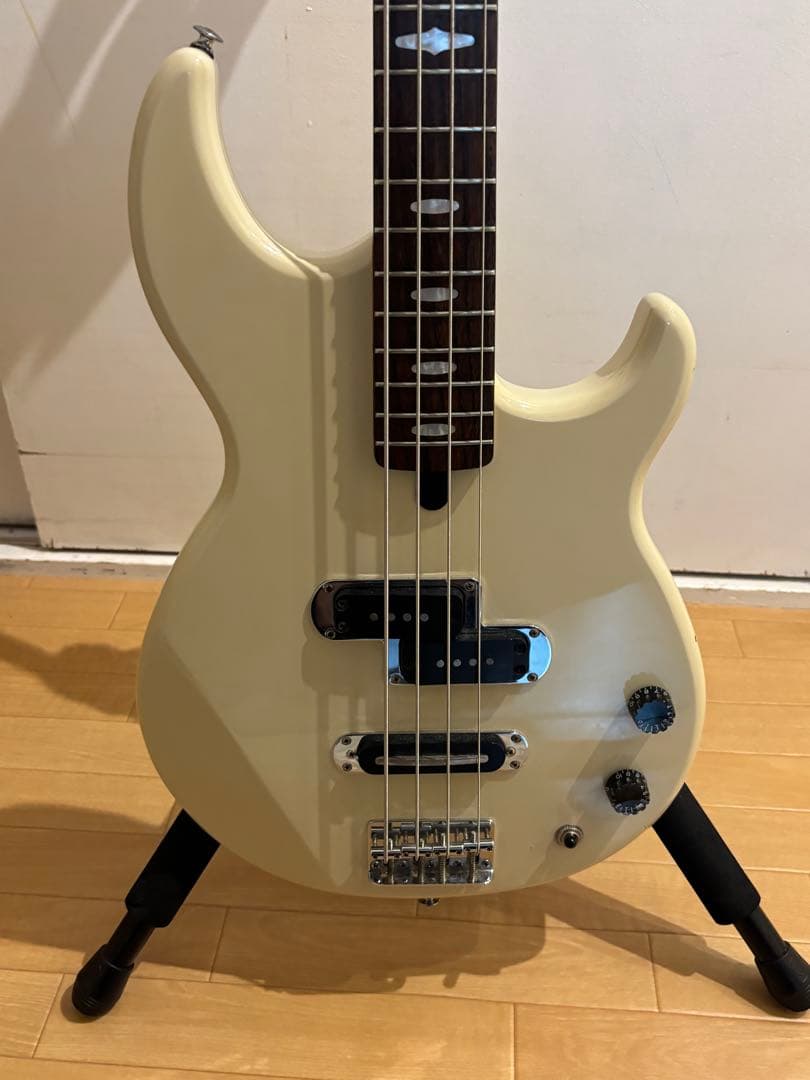 YAMAHA BB424 エレキベース 純正ソフトケース付き