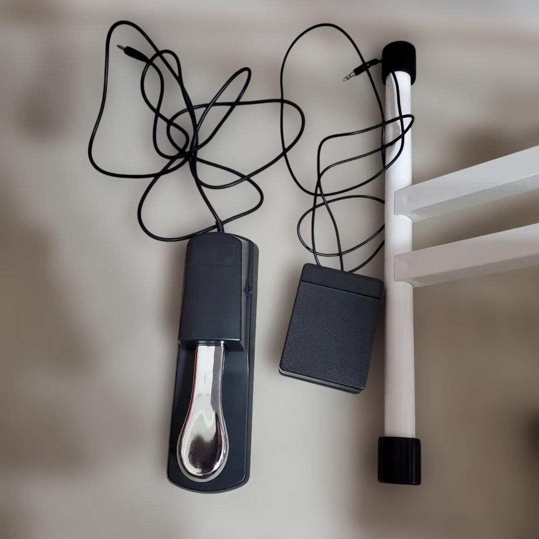 電子ピアノ　88鍵盤　　SWAN-S ホワイト　　ケース　ニコマク　ペダル2種