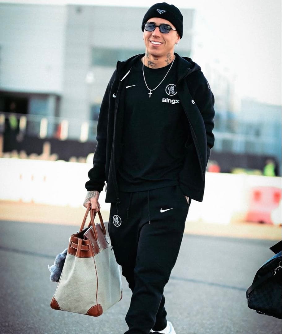 【希少モデル・ラスト1枚】NIKE テックフリース　パーカー　チェルシー