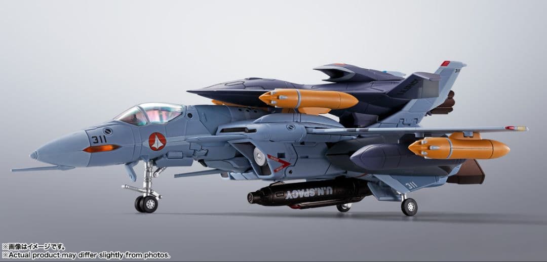 バンダイマクロスVF-0Aフェニックス(工藤シン機)QF-2200D-Bゴースト