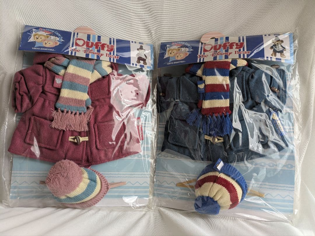 【新品未使用】ダッフィー＆シェリーメイ 冬コスチューム ペアセットおまけ付き