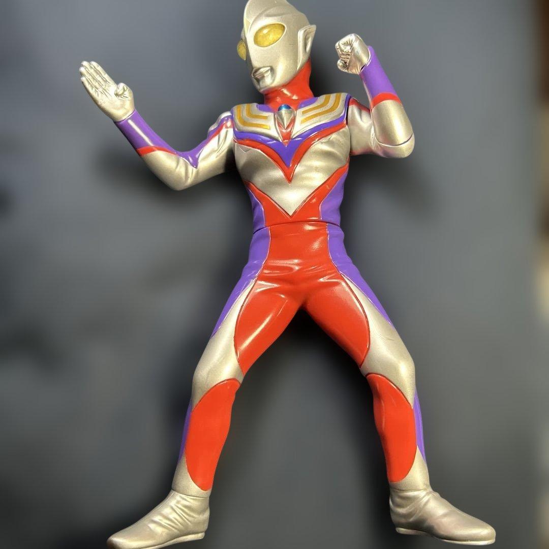 円谷プロ2008 BANPRESTO ウルトラマン ティガ　アクションフィギュア