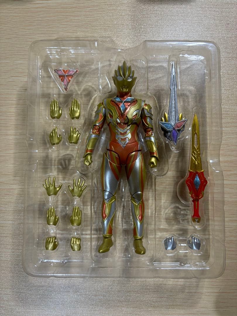 S.H.Figuarts グリッタートリガーエタニティ