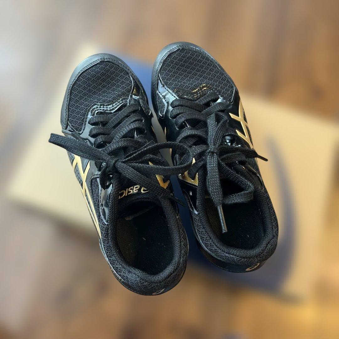 asics 陸上用キッズスパイク　22.5センチ