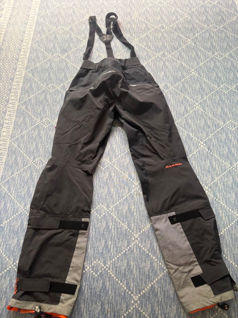 スノーウェアー