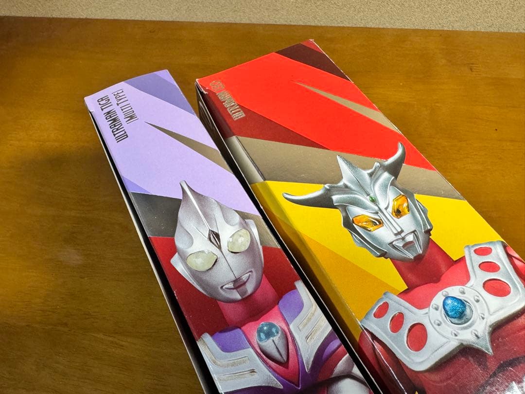 ウルトラアクト　ウルトラマンレオ & ティガ　２種セット