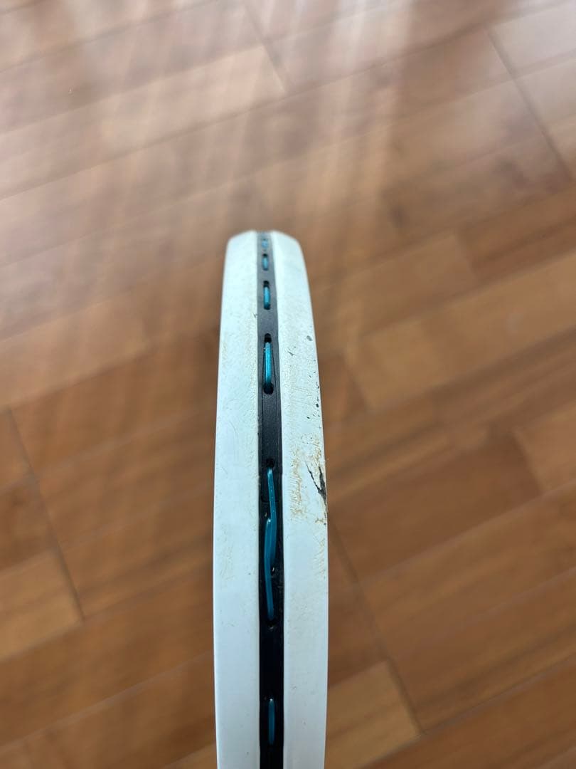 ヨネックス　ボルトレイジ7vステア　UXL1