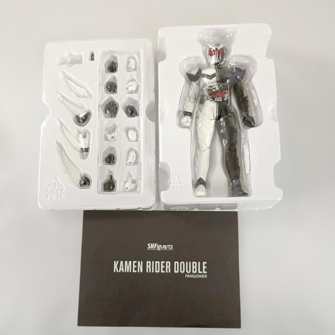 S.H.Figuarts(真骨彫製法) 仮面ライダーW ファングジョーカー