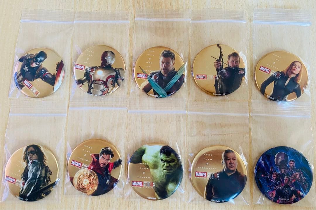 MARVEL アベンジャーズ 10周年　限定　缶バッジ
