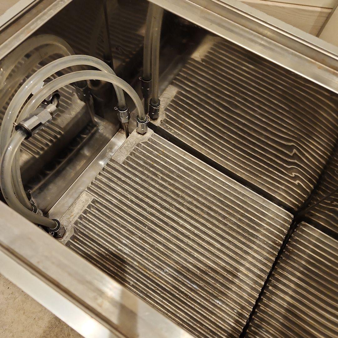 ニットク氷冷式生ビールサーバー