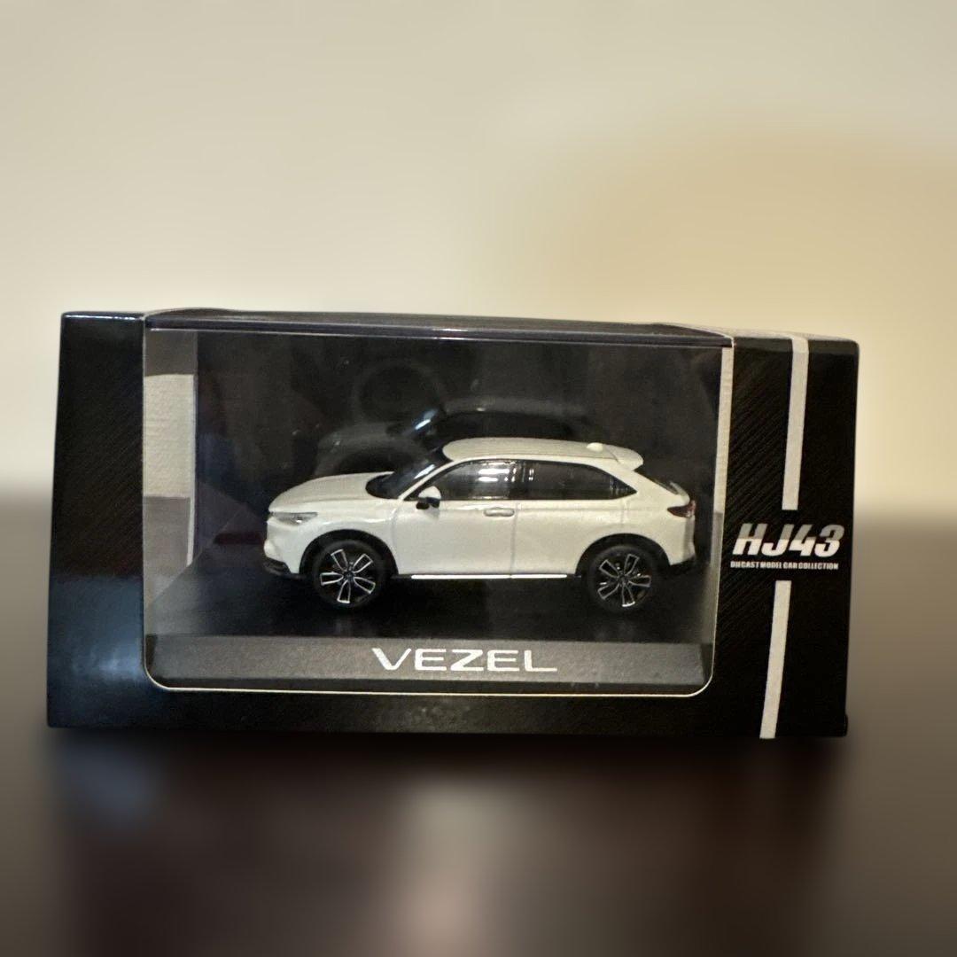 ホンダ VEZEL 純正オプション装着車　プラチナホワイト ディスプレイカー