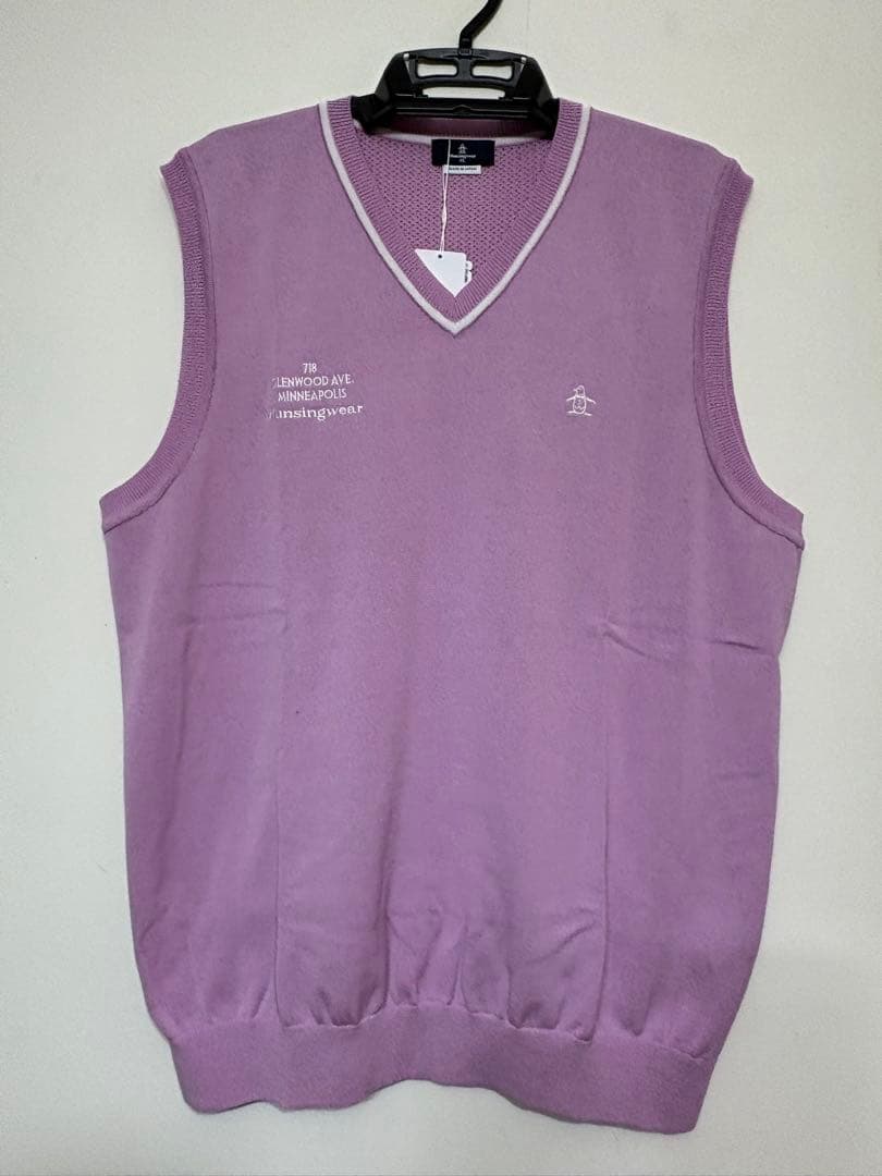 新品、未使用 マンシングウェア（Munsingwear）ピンク ベスト 3L