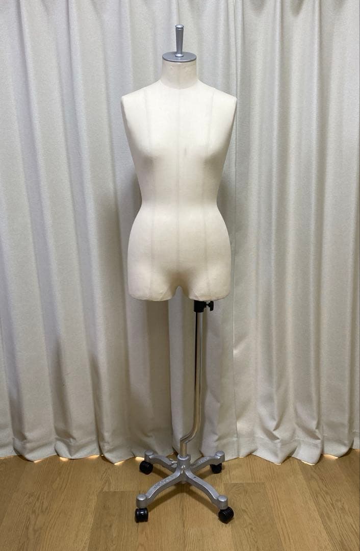 東京キイヤ　レディース　トルソー 9号