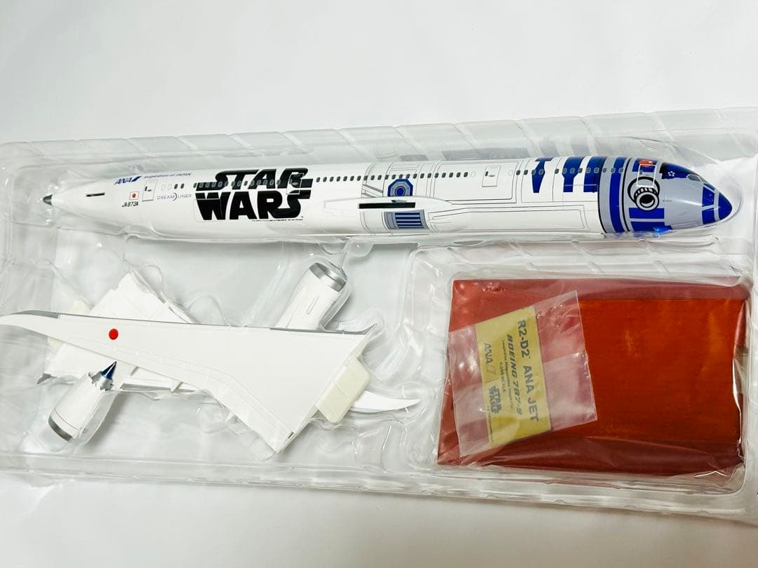 全日空商事 1/200 R2-D2 ANA JET B787-9