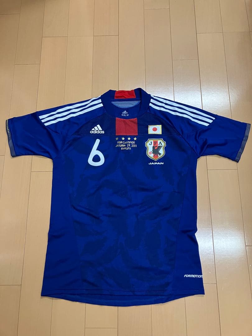 内田篤人　サッカー　日本代表　ユニフォーム　Jリーグ　ワールドカップ　FIFA