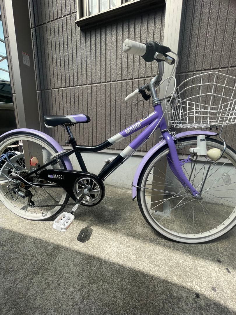 女の子　Margi 子供用自転車　22インチ　ラメパープル