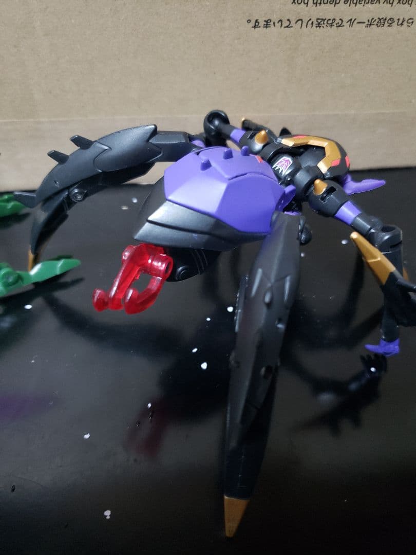 アニメイテッド　ブラックアラクニア・ワスピネーター