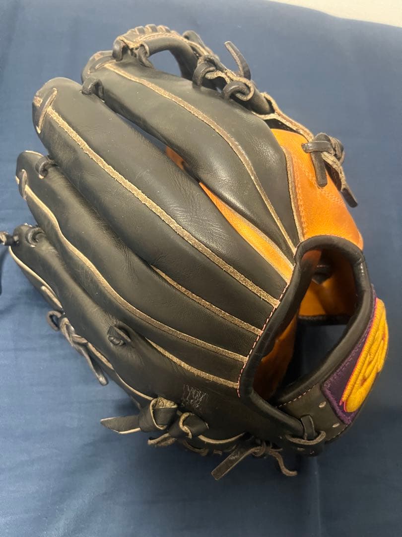 ドナイヤ　限定軟式グローブ