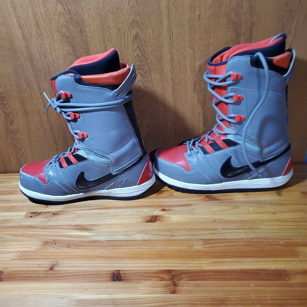 NIKE スノーボードブーツ 26.5cm! 26153