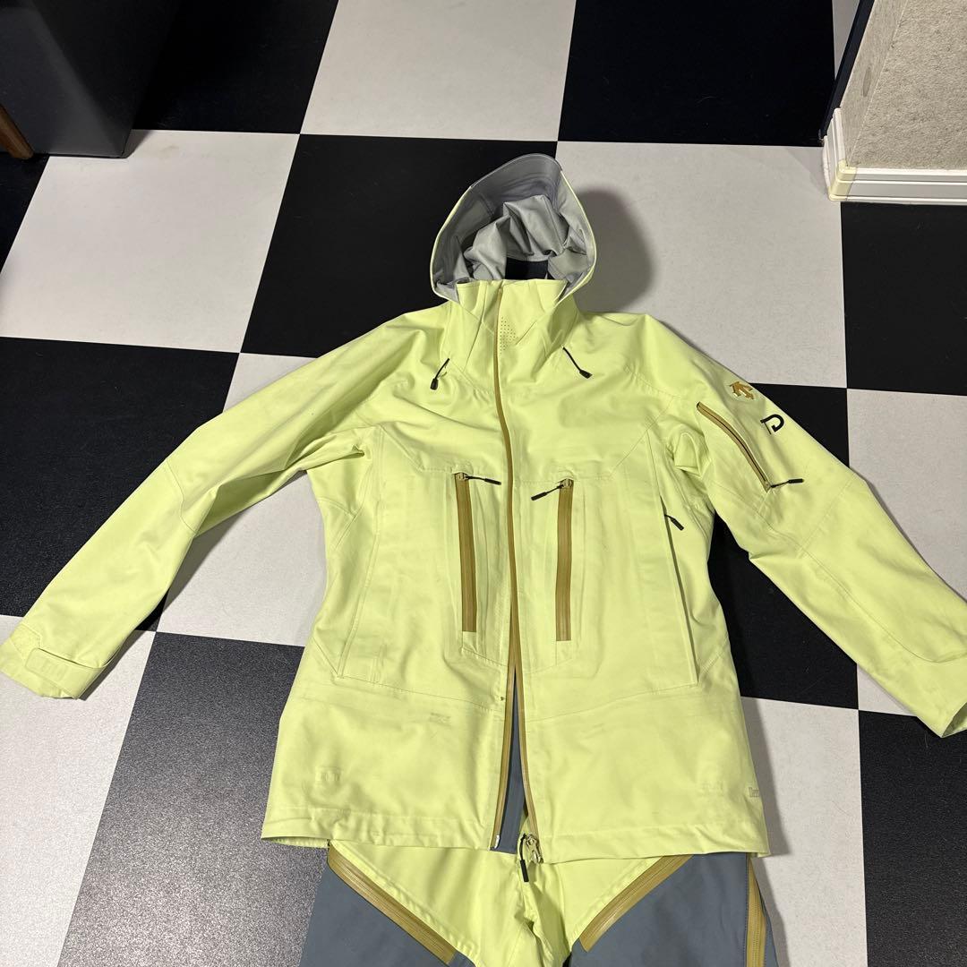 本日限定値下げ　デサント　チームデサントBチーム　サイズO(XL)