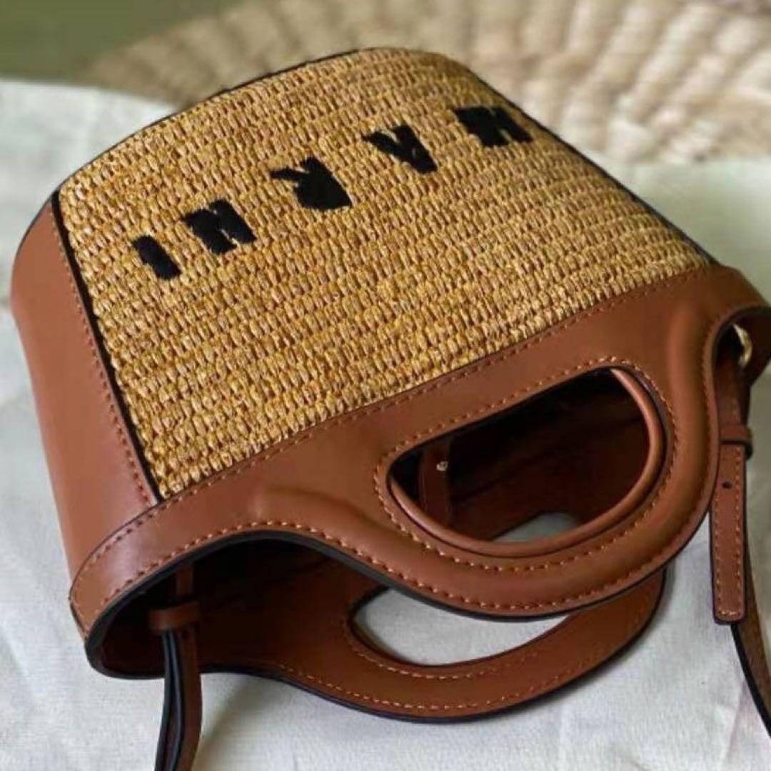 MARNI ロゴ入りかごバッグ　早物勝ち