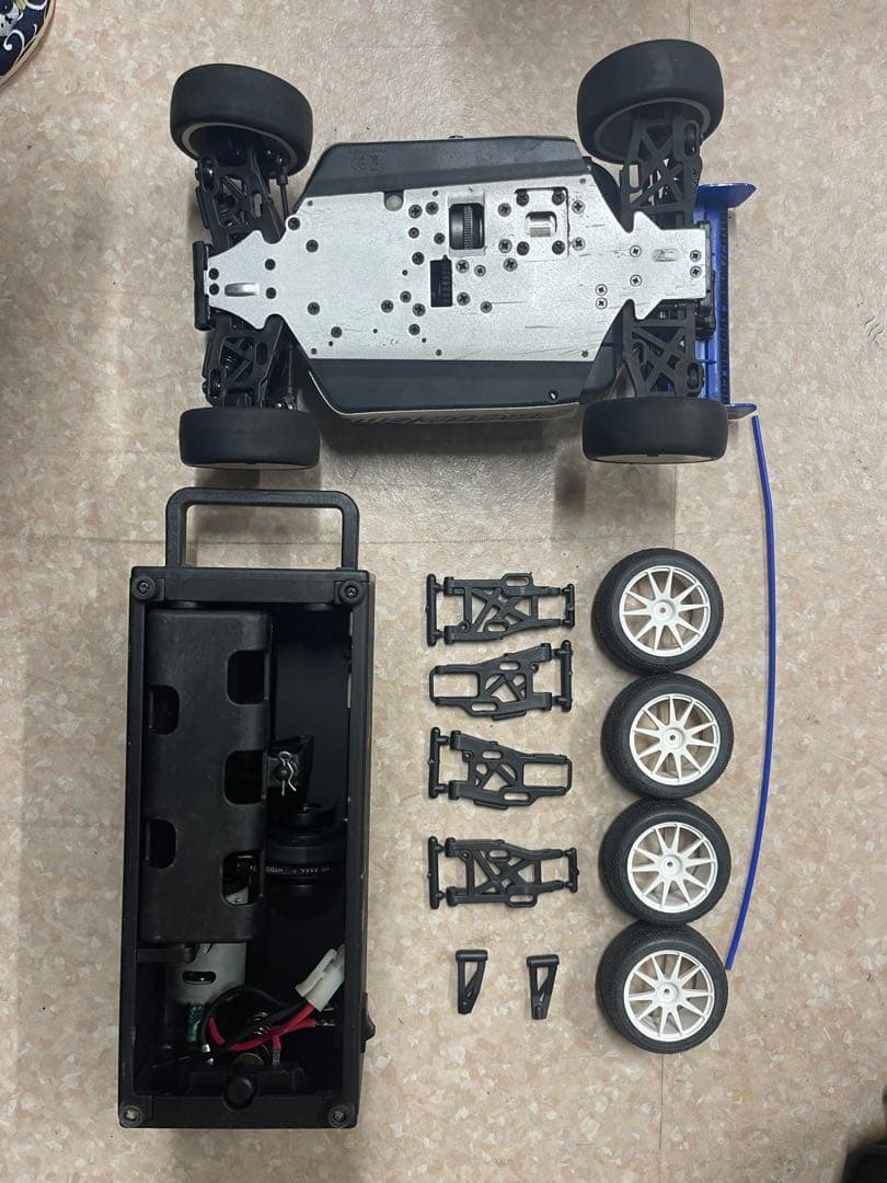 Kyosho Inferno オフロードRCカー