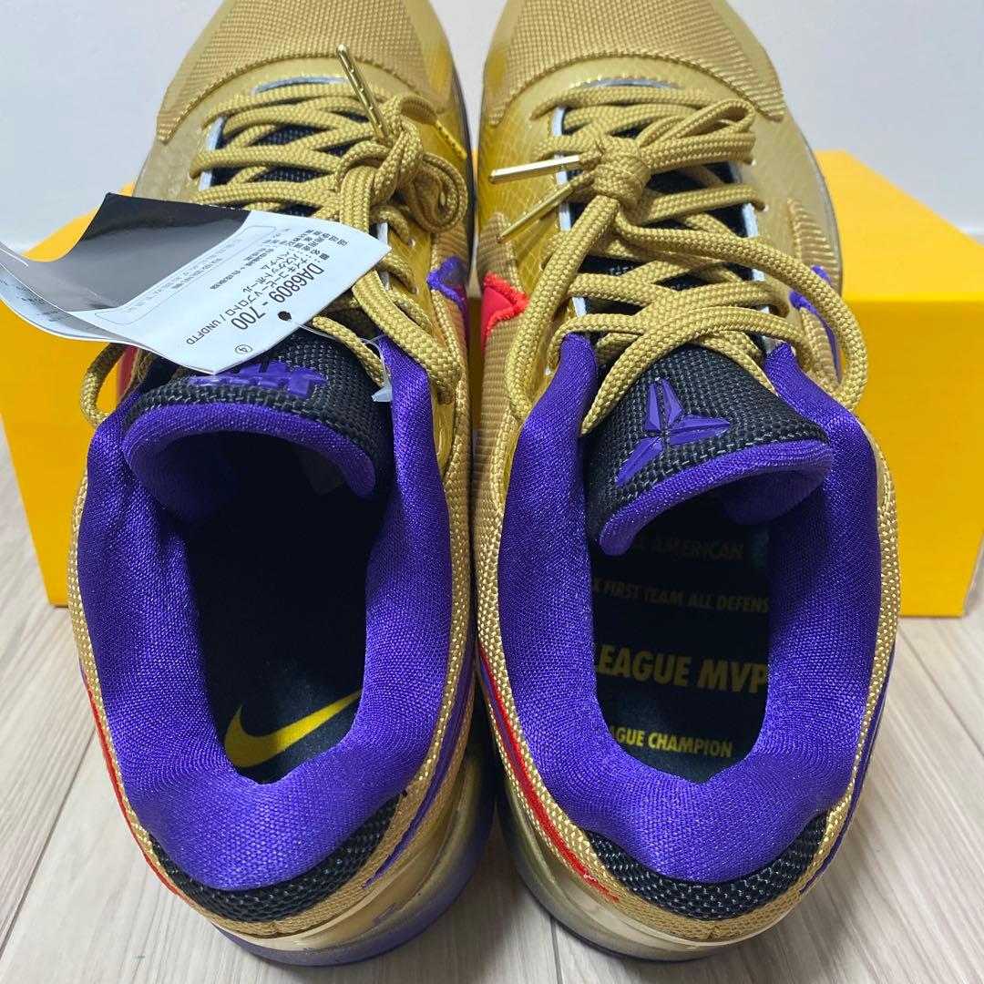 NIKE KOBE V PROTRO × UNDEFEATED