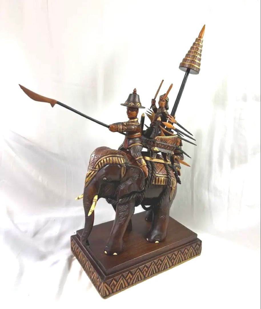 【木彫】タイ製ヴィンテージ　戦士と象