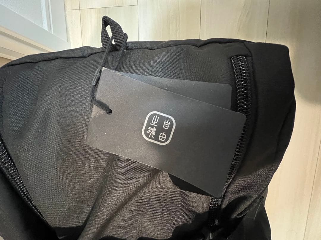 ネルデザインワークス　CAVE(ポール付き)