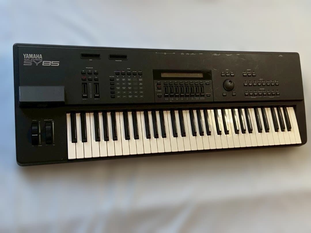 YAMAHA ヤマハ SY85 シンセサイザー 61鍵盤