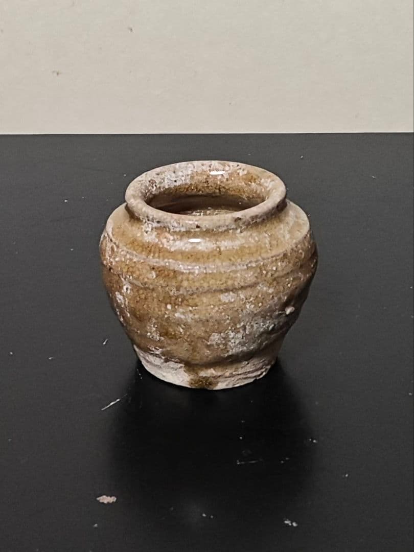 極小古瀬戸蓋付き小壺　室町時代〜桃山 古瀬戸 古美濃 古美術 六古窯 古陶器