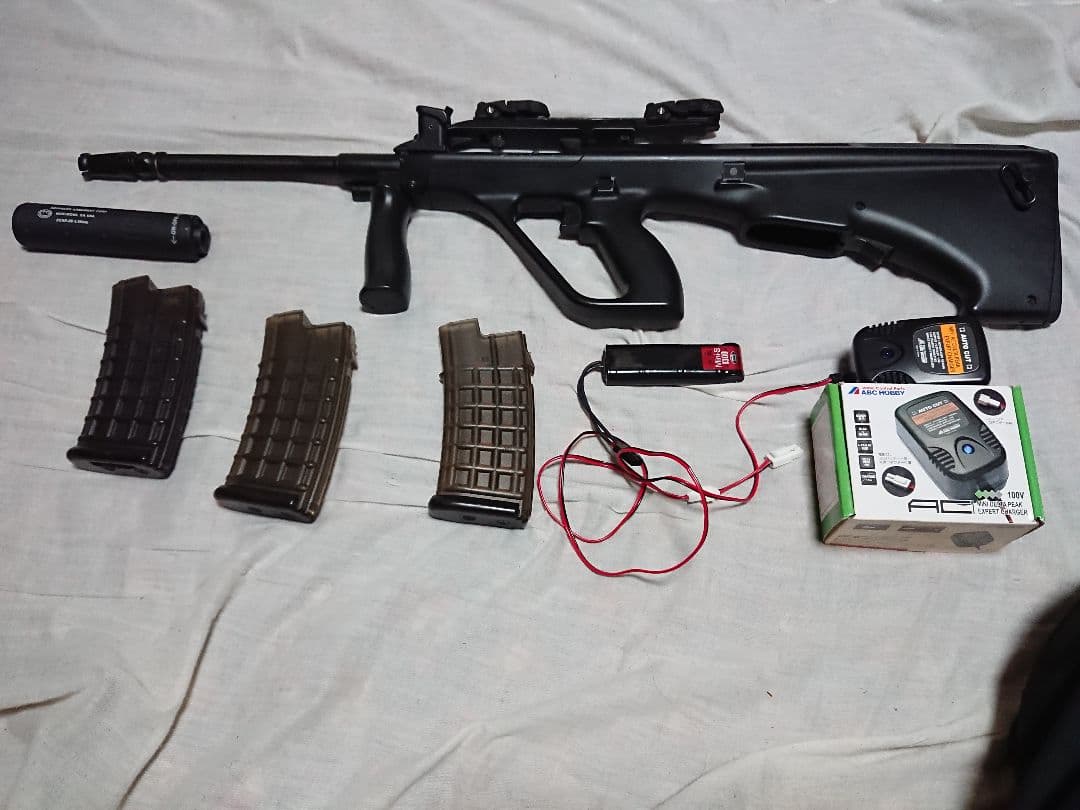 ・東京マルイ製 ステアーAUG