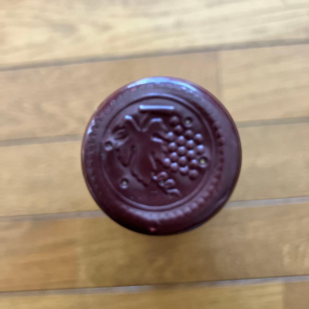 ワイン Nuits-Saint-es Les Hauts Poirets